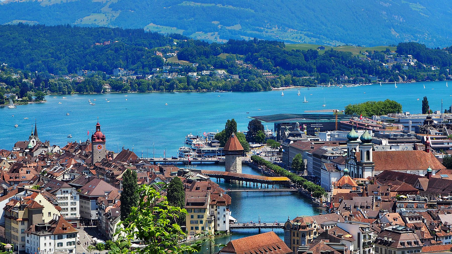 Luzern – Altstadt, Kapellbrücke und Vierwaldstättersee